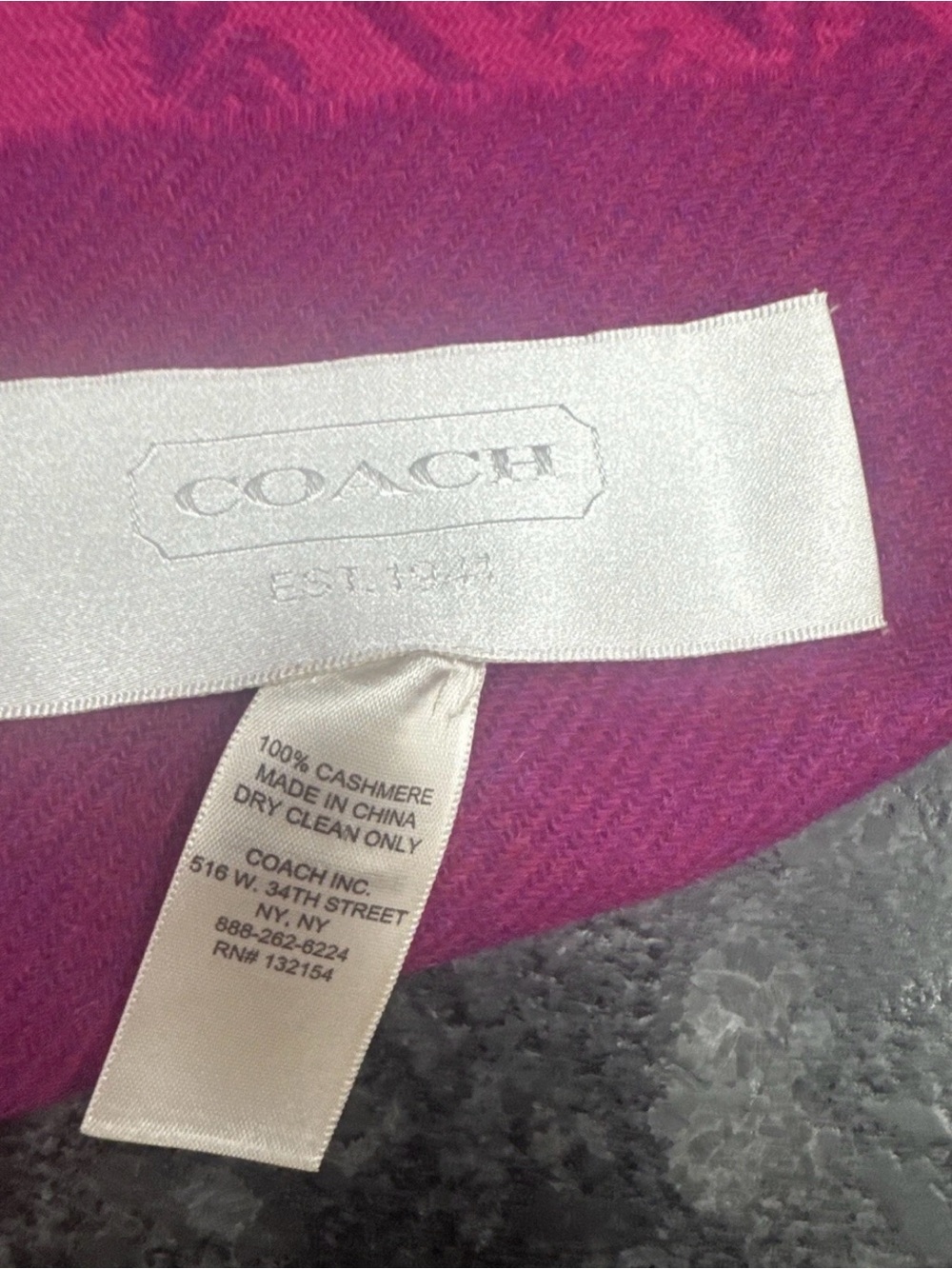 Vintage Reversible Coach scarf Pink/magenta New With Tags - Picture 4 of 4